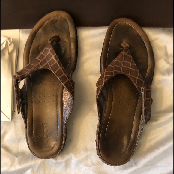 ecco leather sandals